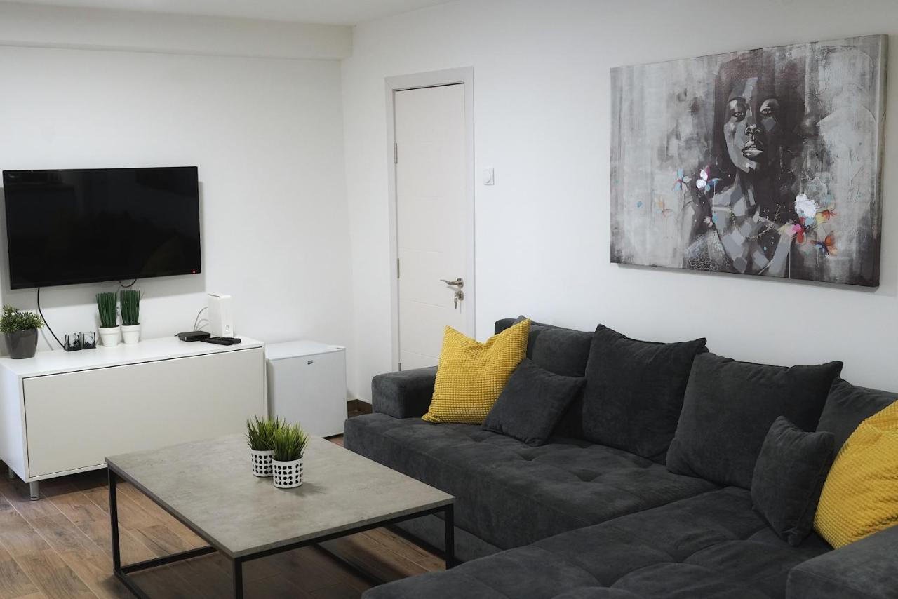 St.Sava apartment Belgrad Exteriör bild